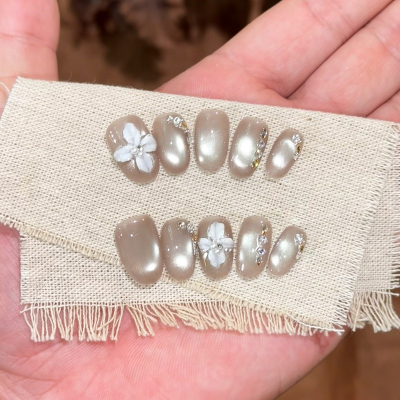 Handmade Press On Nails 3D Cat - Nail Art Cat Eye Simple recension och pris