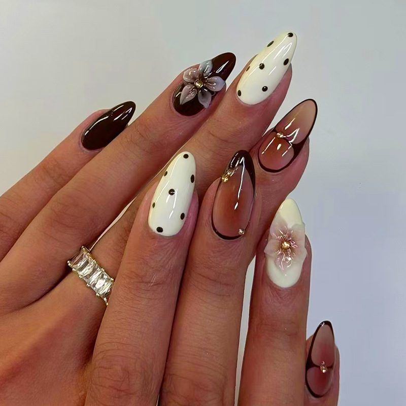 24pcs Finished Almond Press on - Nail Art Fake recension och pris