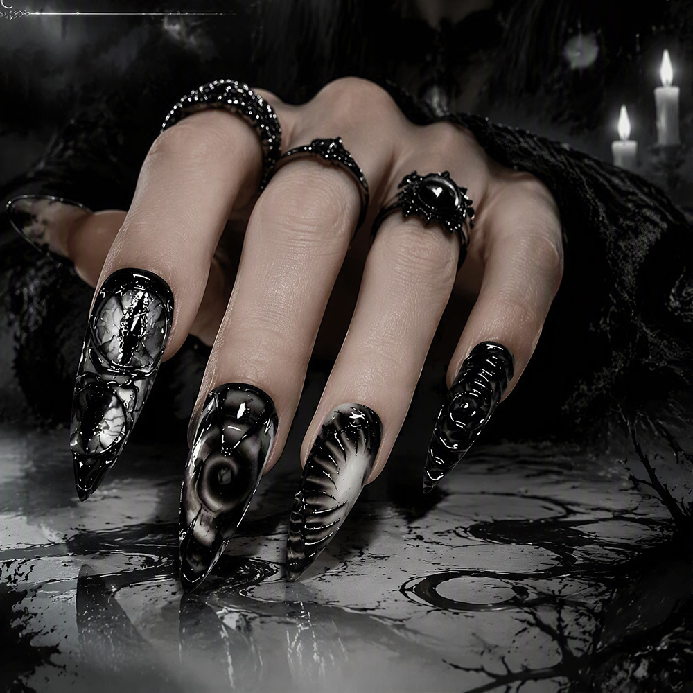 Stiletto Gothic Press On Nails - Nail Art Fake recension och pris