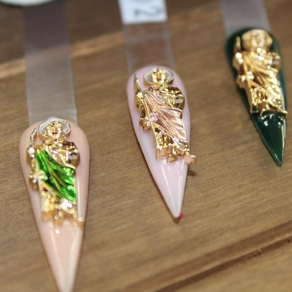 10Pcs San Judas 3D Nail Charms - Nail Art Valentines Day recension och pris